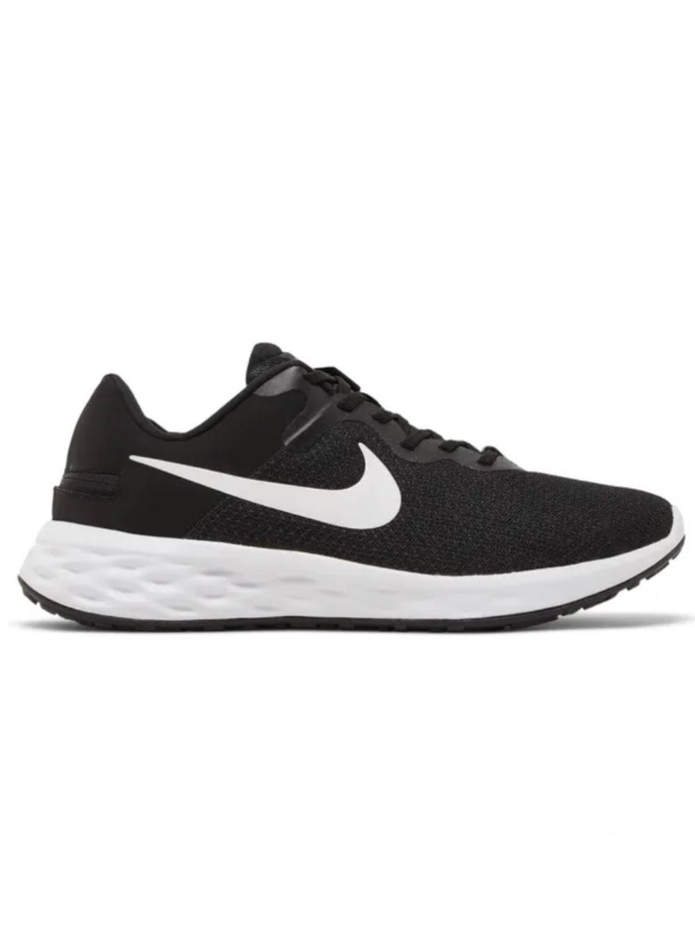 Nike Revolution 6 in Black/White Women’s Size 8.5 Wide